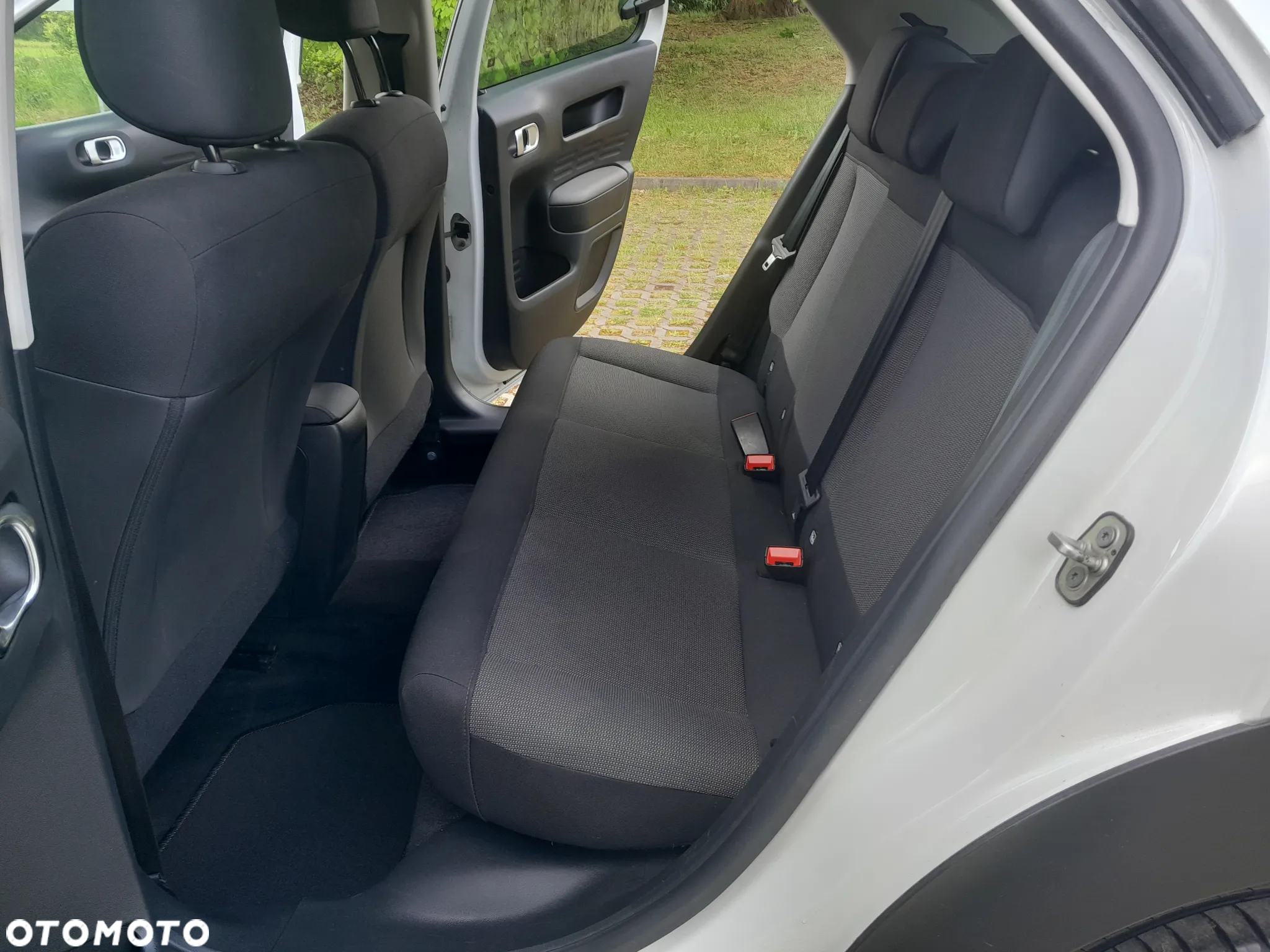 Citroën C4 Cactus 1.2 PureTech Feel Edition S&S - 19