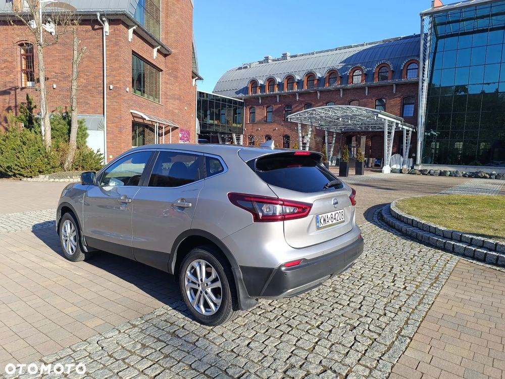 Nissan Qashqai 1.3 DIG-T DCT ZAMA - 2