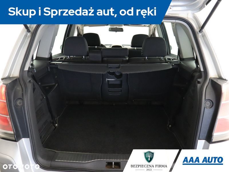 Opel Zafira - 15