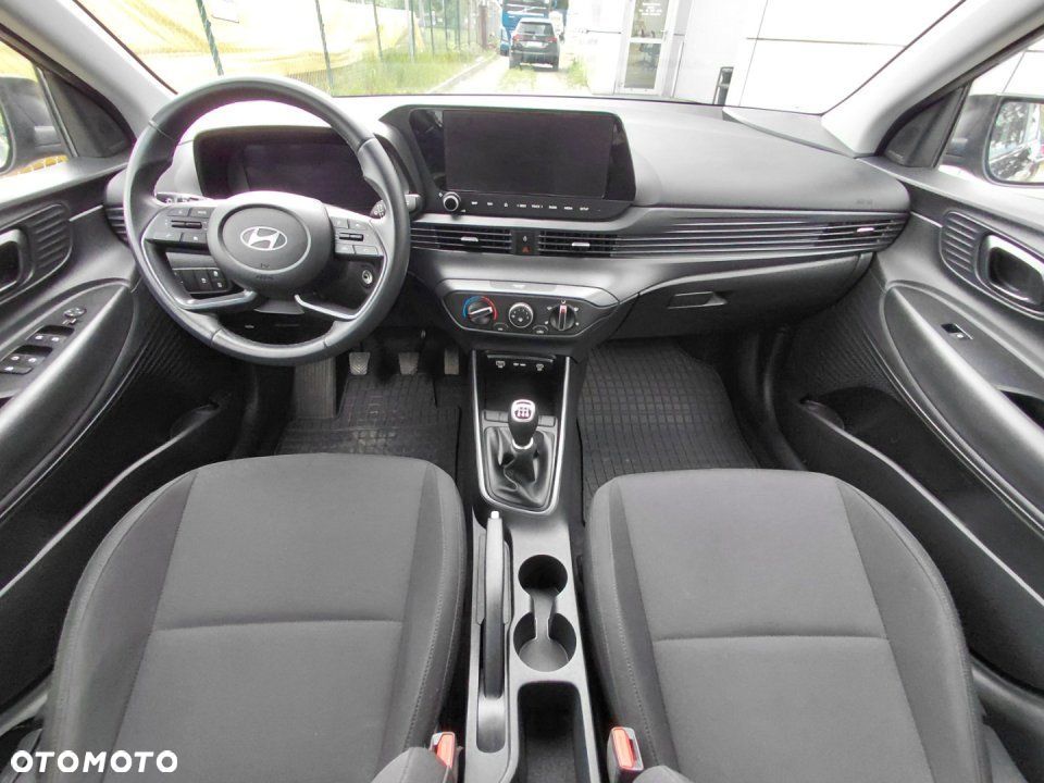 Hyundai i20 - 12