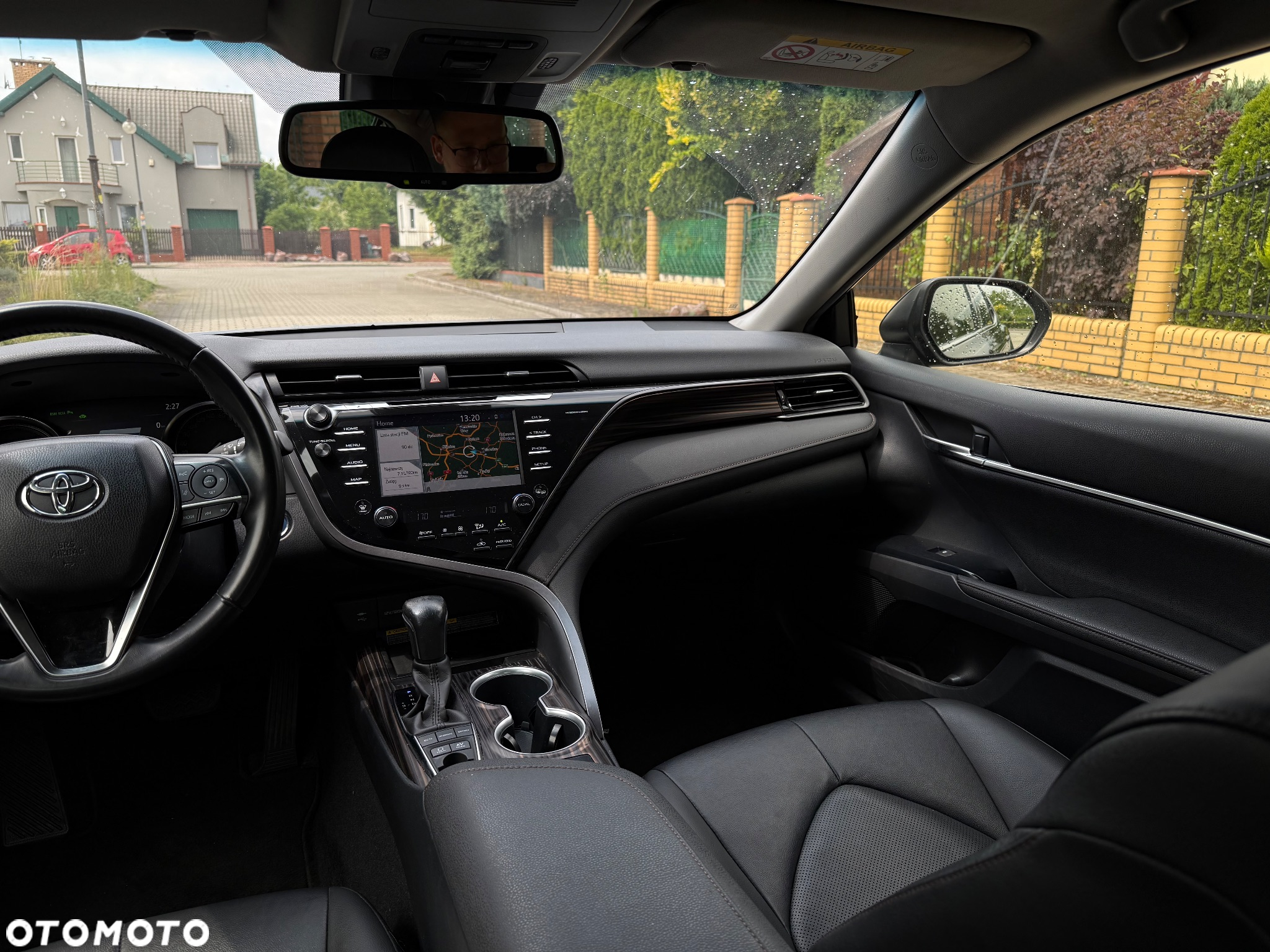 Toyota Camry 2.5 Hybrid Executive CVT - 18