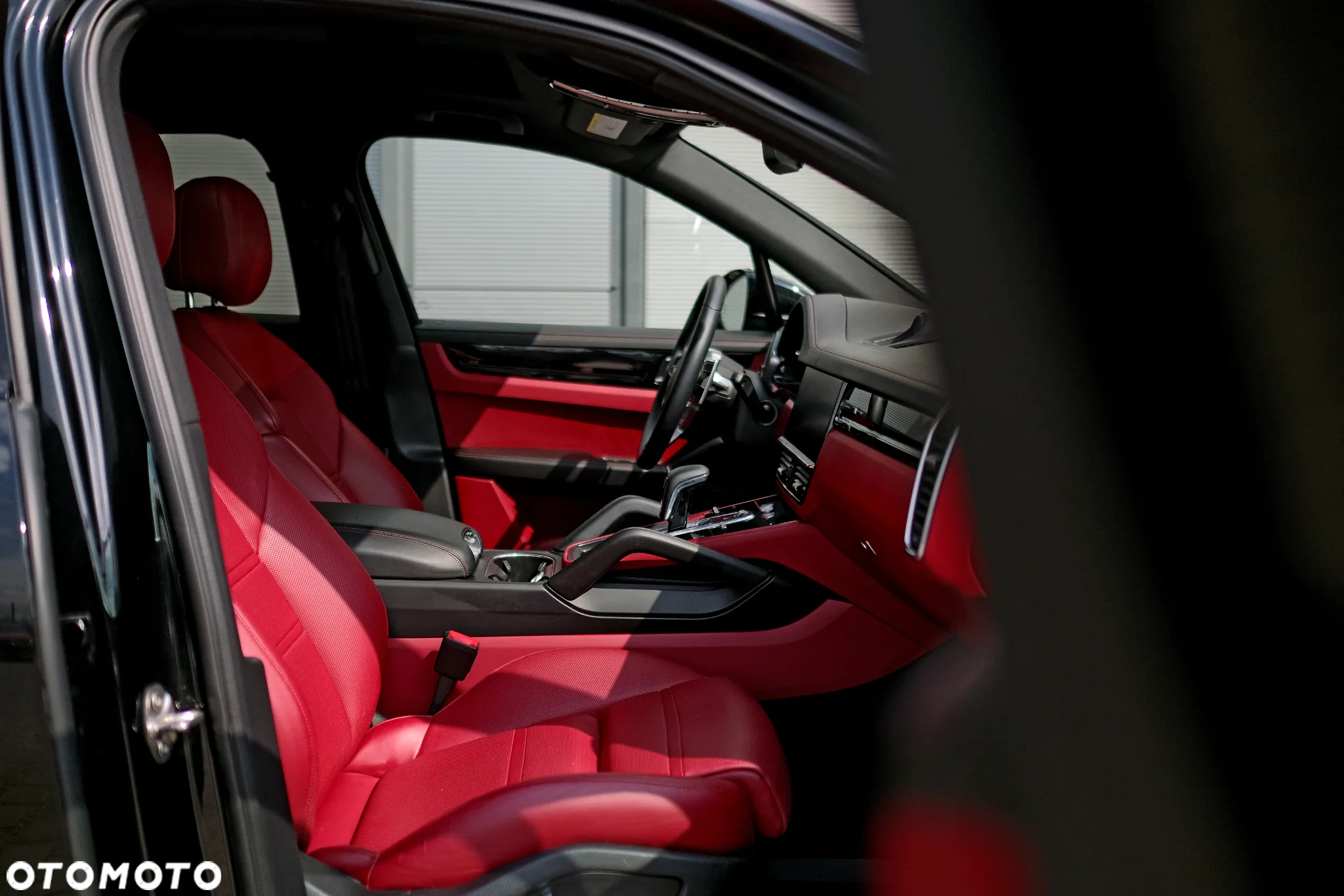 Porsche Cayenne - 16