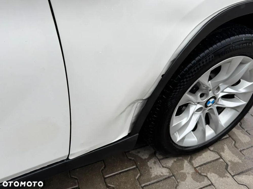 BMW X1 sDrive18d - 14
