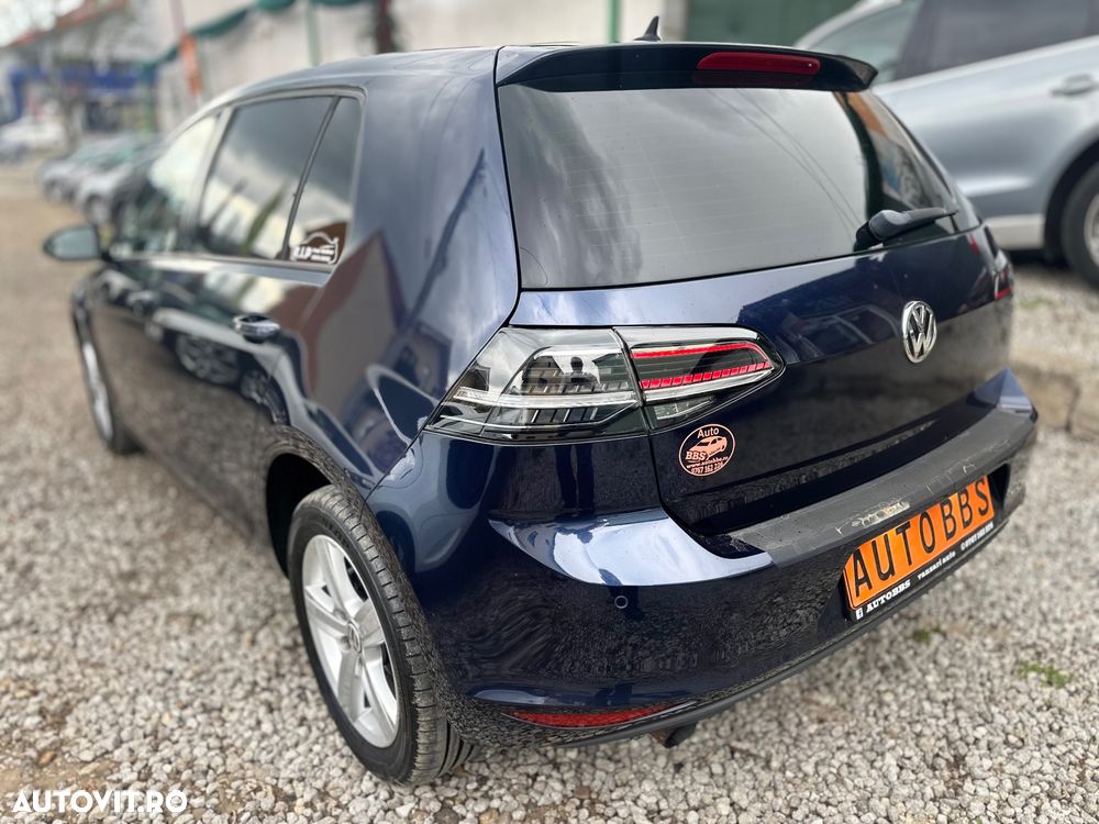 Volkswagen Golf 1.6 TDI BlueMotion Technology DSG Trendline - 2
