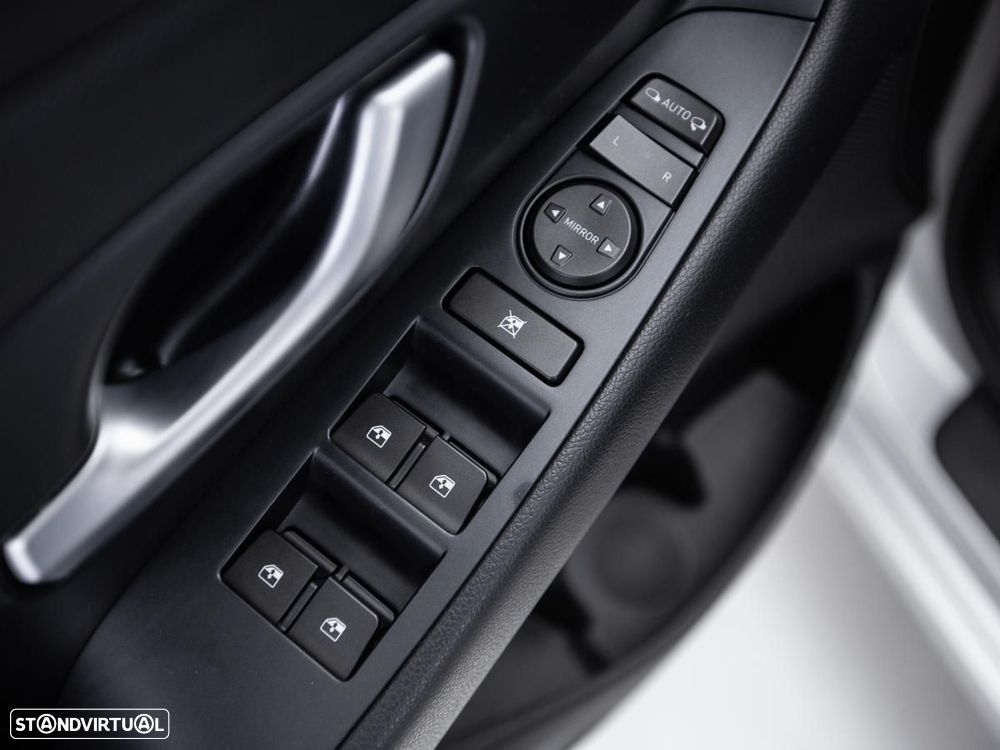 Hyundai i30 SW - 12