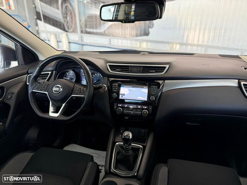 Nissan Qashqai 1.5 dCi N-Connecta 18 - 18