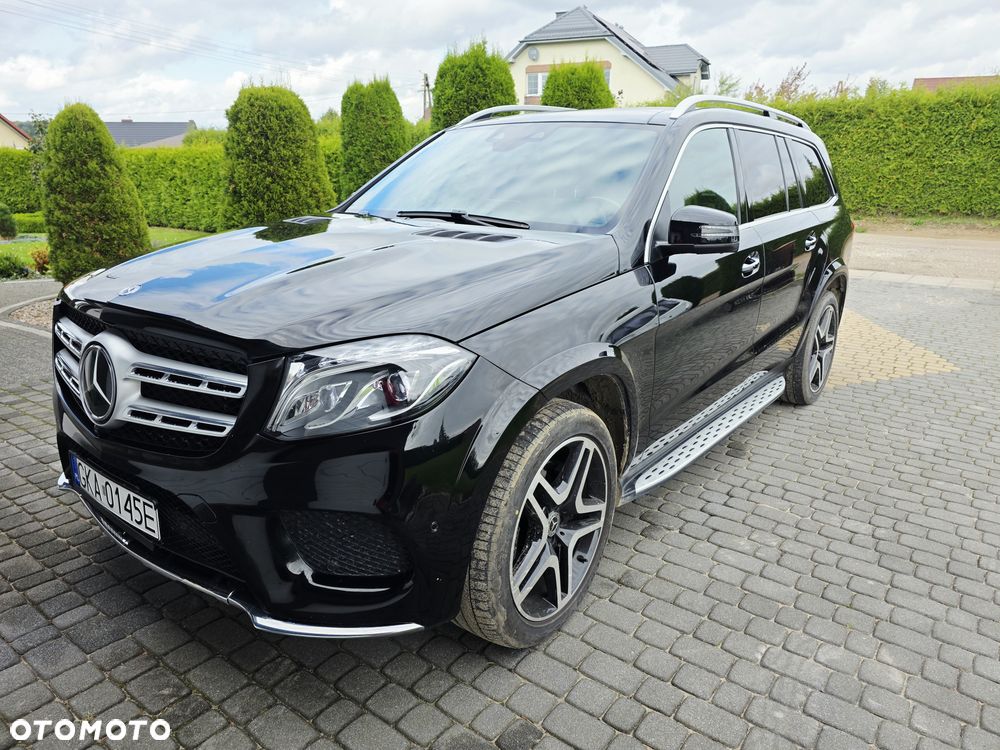 Mercedes-Benz GLS - 1