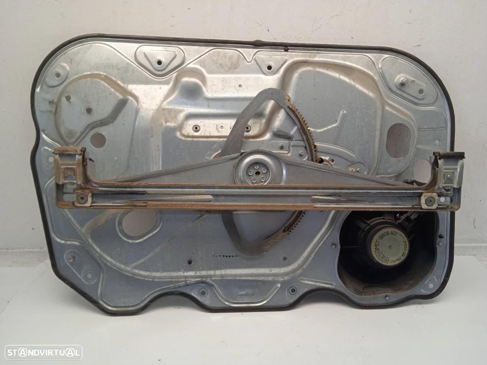 ELEVADOR DE VIDRO FRONTAL DIREITO FORD FOCUS II 2005 - 2