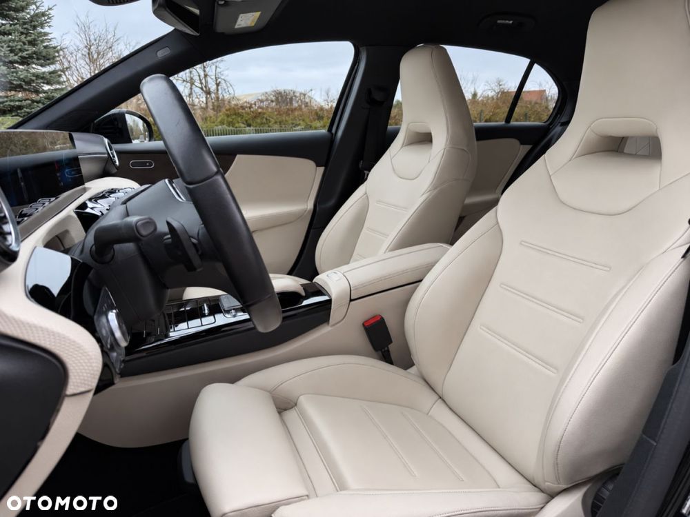 Mercedes-Benz Klasa A 200 Style 7G-DCT - 19