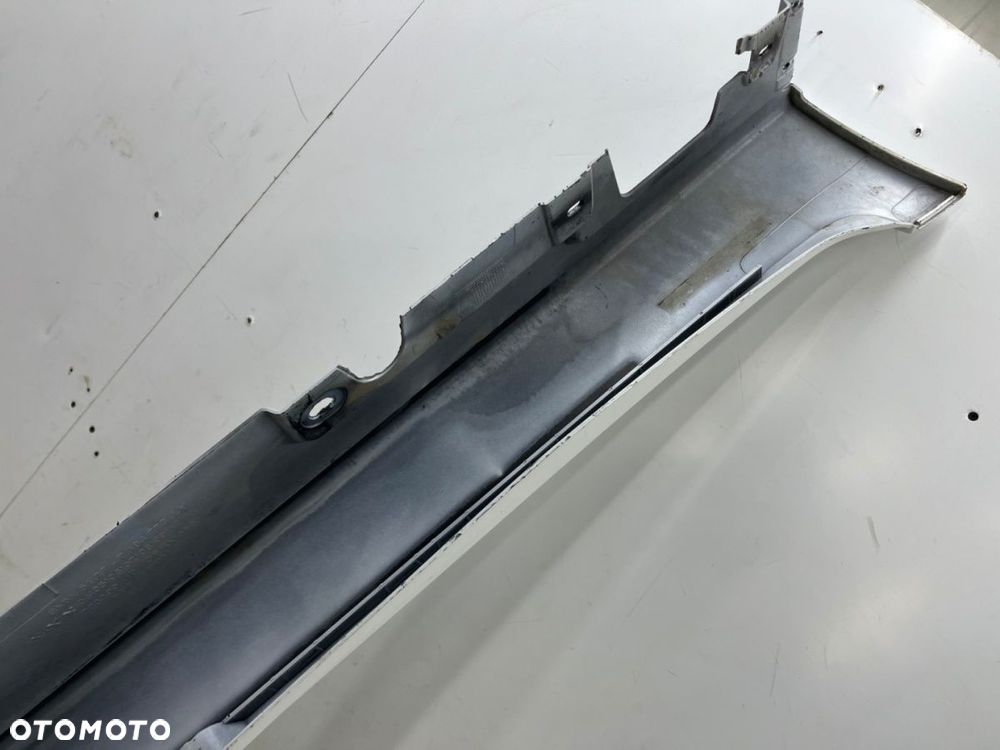 Listwa progowa BMW 5 F10 F11 sedan kombi 10-17r. lewa nakładka progu zewnętrzna kolor Mineralweiss - 12