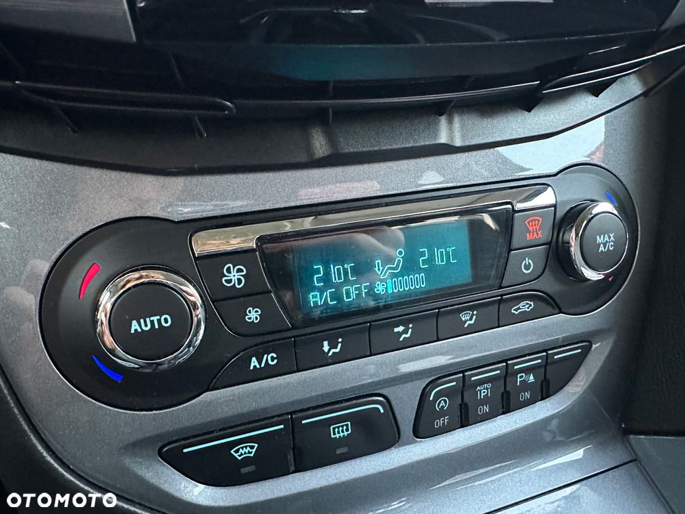 Ford Focus 1.6 EcoBoost Gold X (Trend) - 20