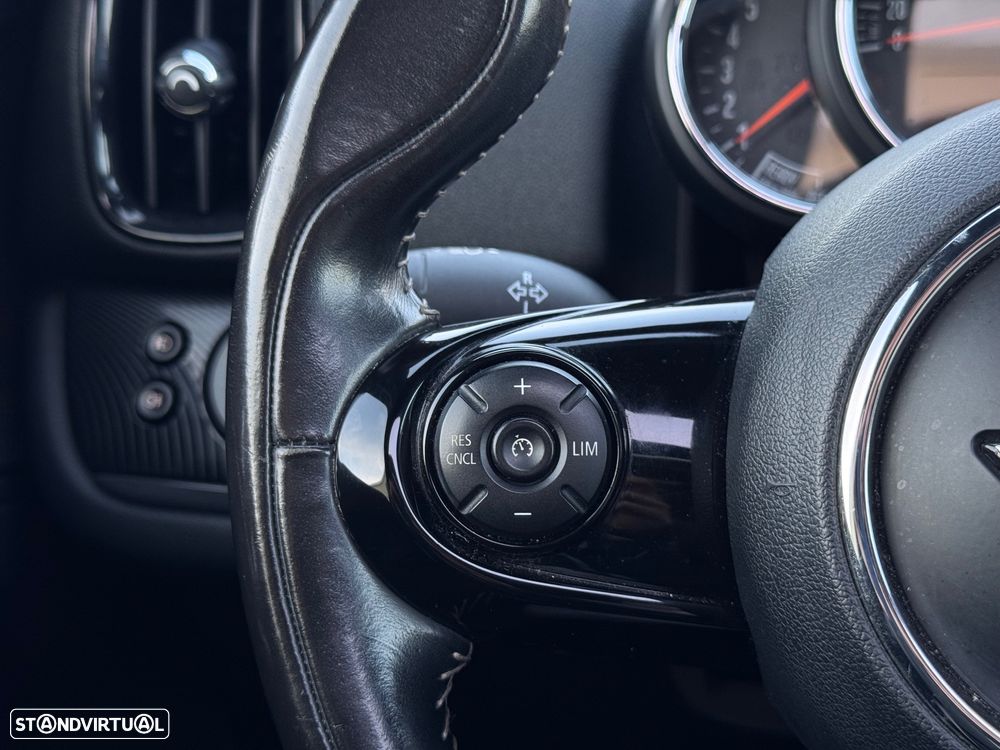 MINI Countryman Cooper D Auto - 21