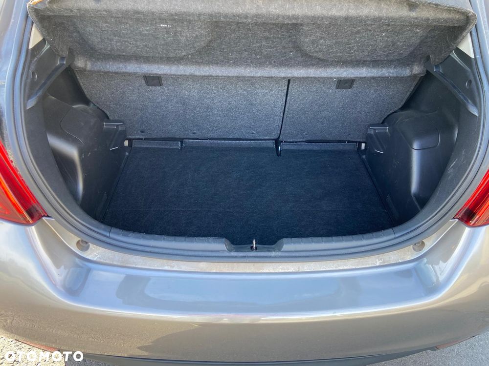Toyota Yaris 1.0 Active EU6 - 10