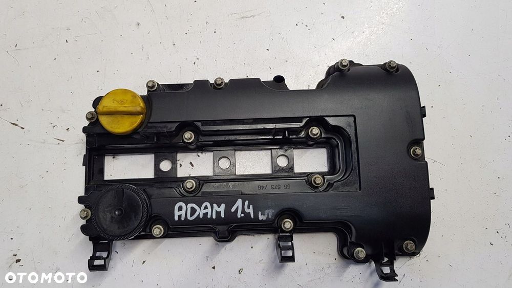 pokrywa zaworów Opel Adam Corsa 1.4 - 1