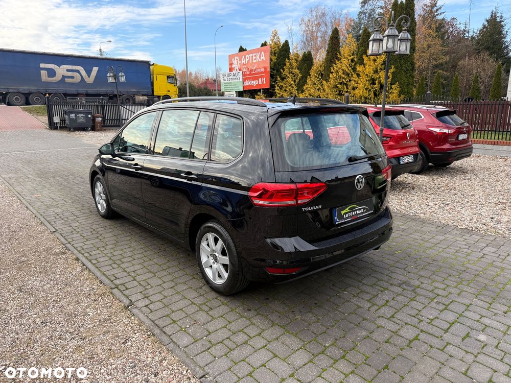 Volkswagen Touran 1.5 TSI EVO Comfortline - 32