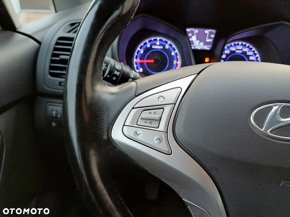 Hyundai ix20 1.4 blue - 23