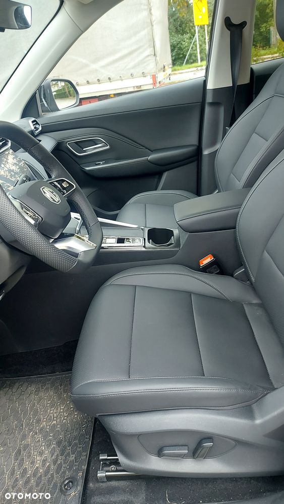 MG ZS Hybrid+ - 7