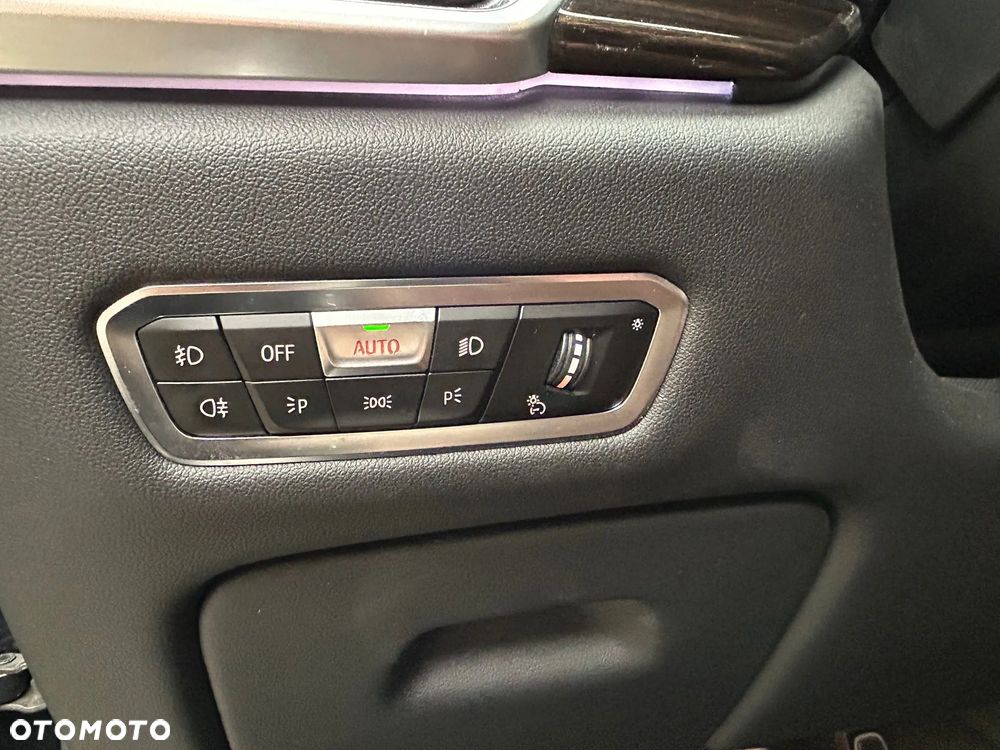 BMW X5 xDrive30d - 14