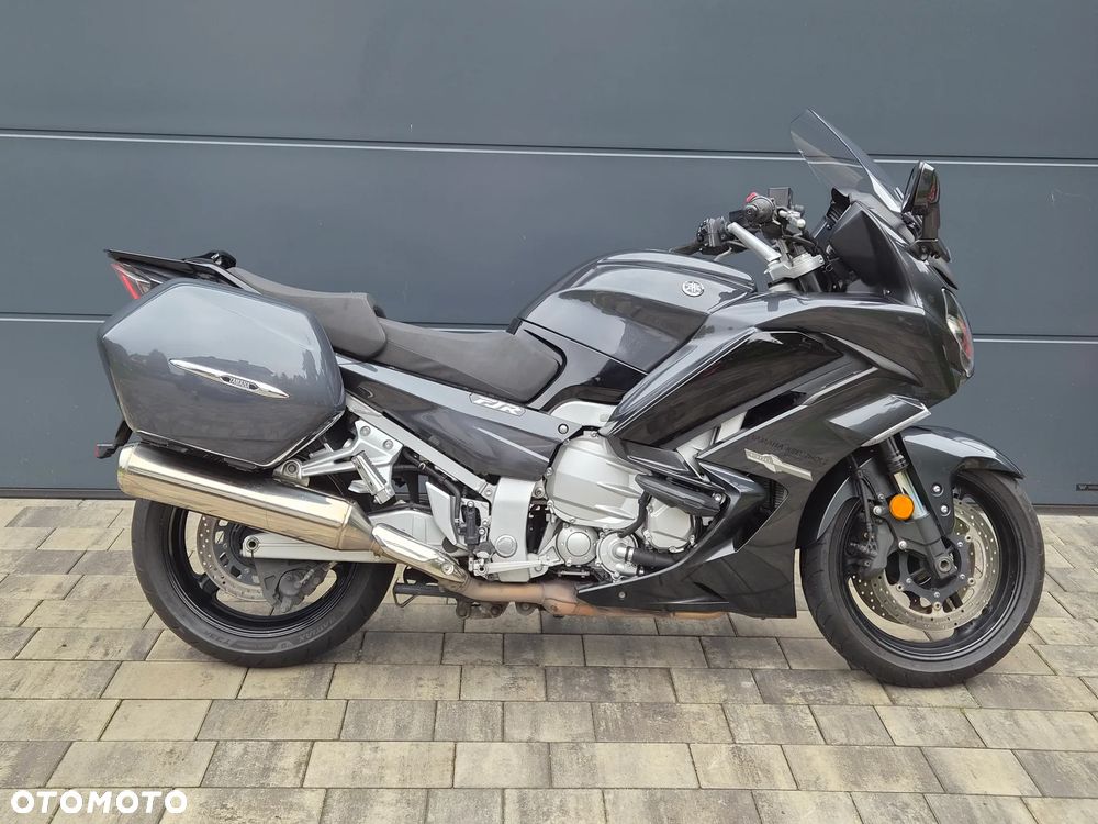 Yamaha FJR - 7