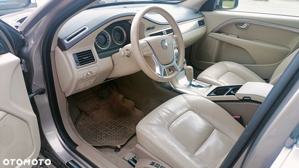 Volvo V70 - 4