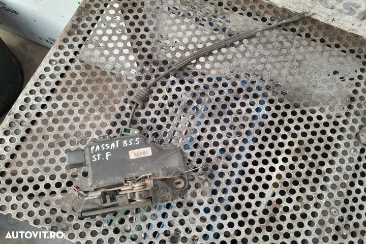 Broasca usa fata stanga 15QC3B1837015Q, 117674103 Volkswagen VW Passa - 1