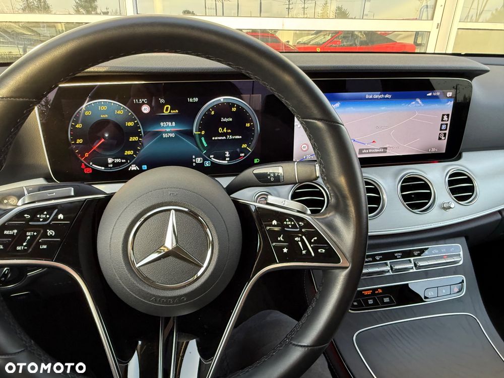 Mercedes-Benz Klasa E 220 d 4-Matic AMG - 33