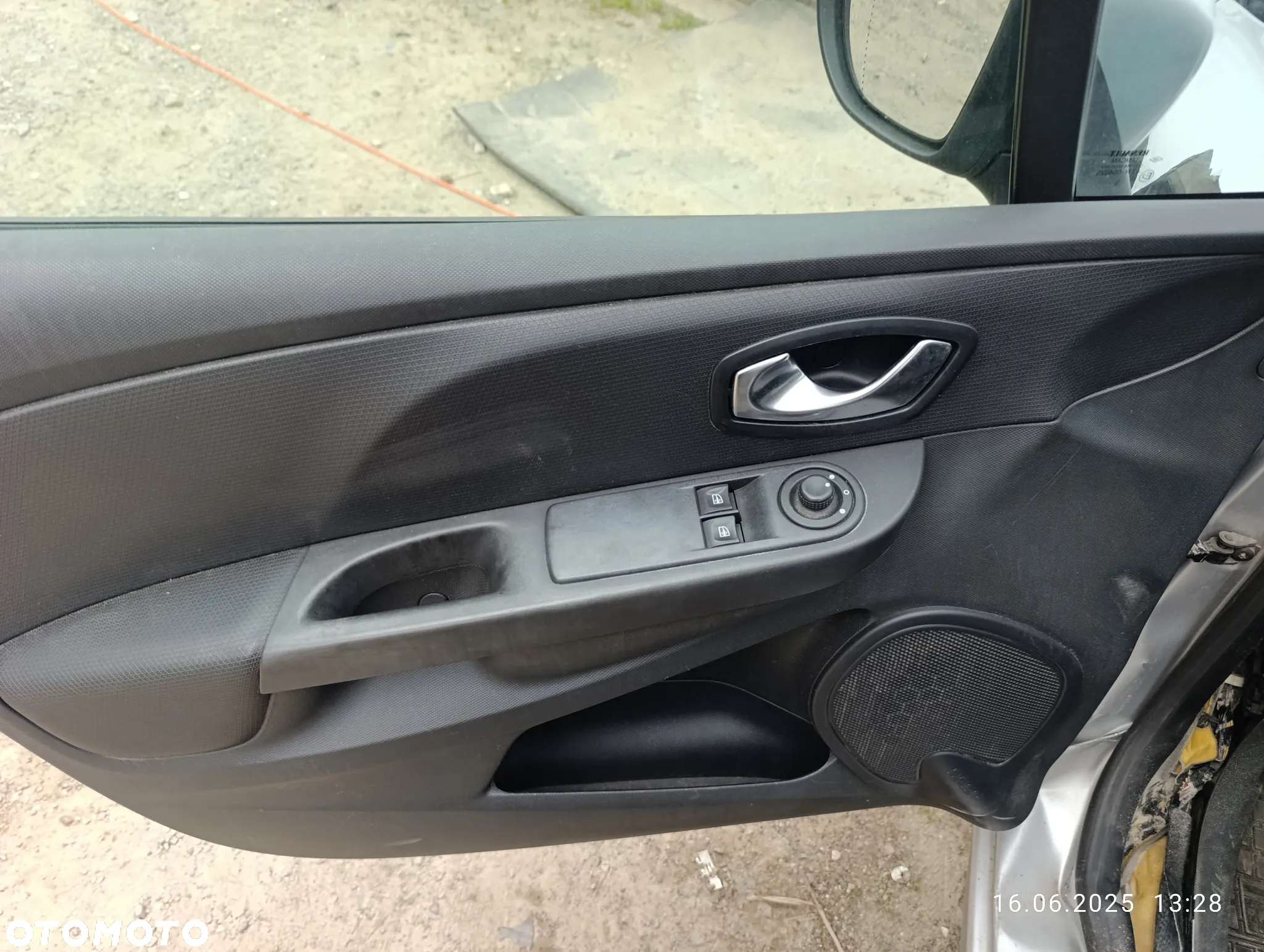 Renault Clio 1.5 dCi Energy Business EU6 - 9