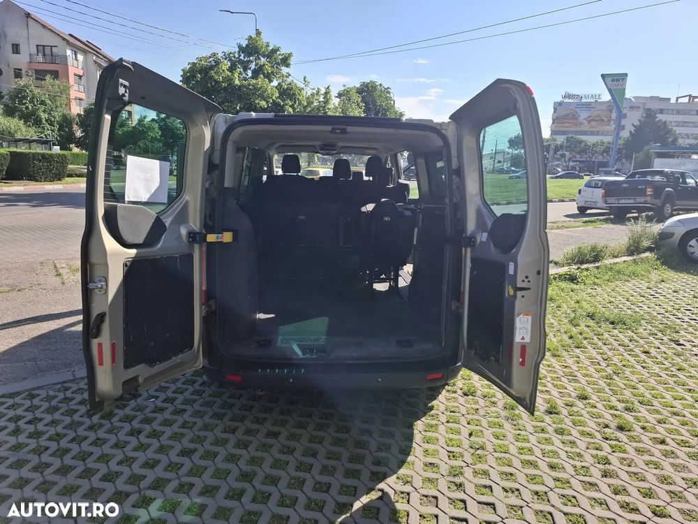 Ford Transit Custom - 11