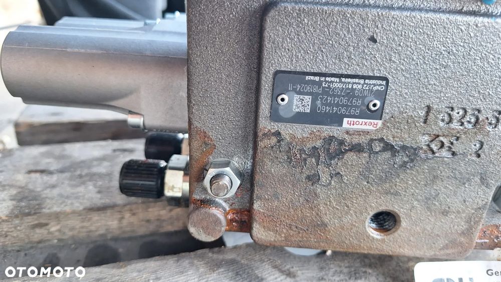 zawór rozdzielacz sekcja blok 47891387 rexroth r979041059 cnh case farmall 120a new holland ts6 - 10