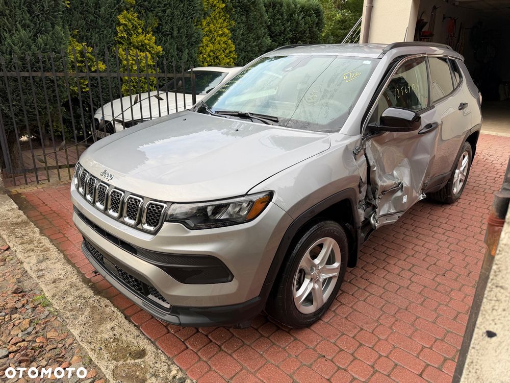 Jeep Compass - 2
