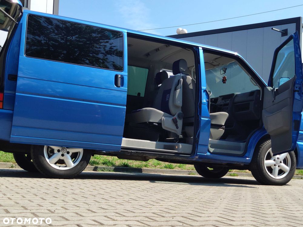 Volkswagen Multivan - 5