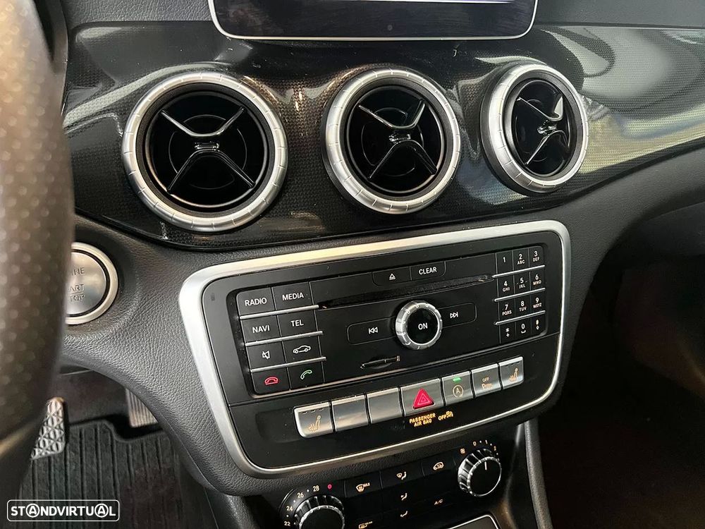 Mercedes-Benz CLA 180 d Shooting Brake - 15