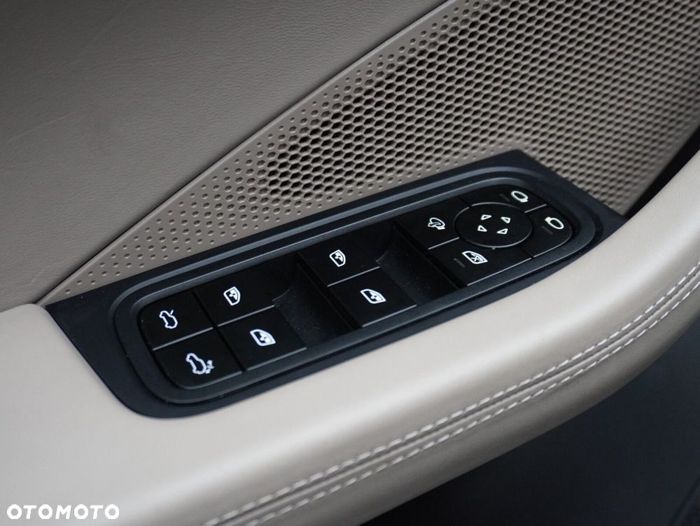 Porsche Macan - 20