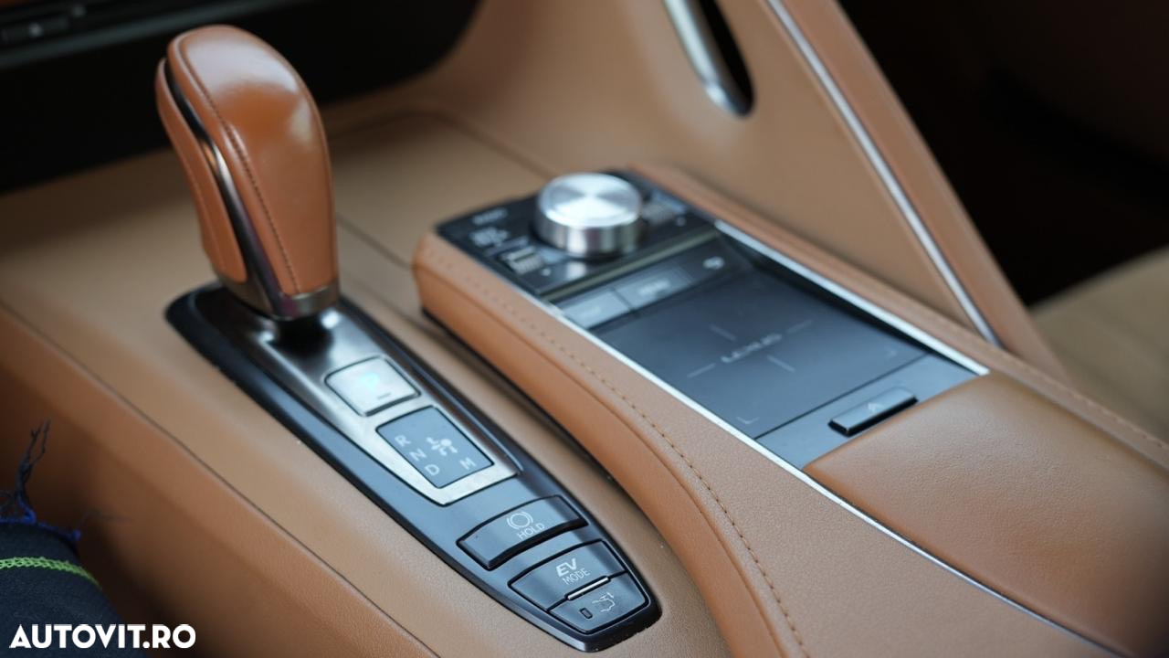 Lexus LC 500h Sport Premium - 13