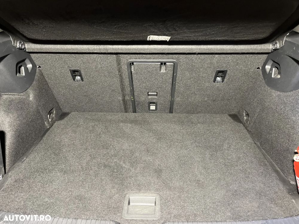 Volkswagen Golf - 15