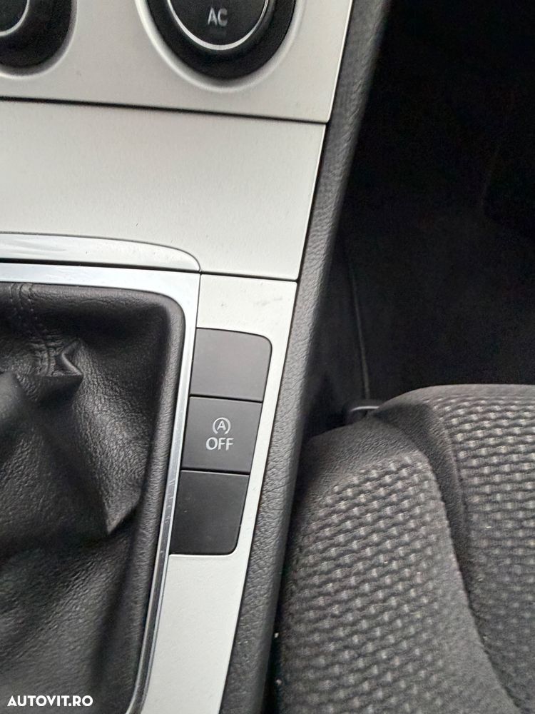 Volkswagen Passat Variant 2.0 TDI DPF Comfortline - 12