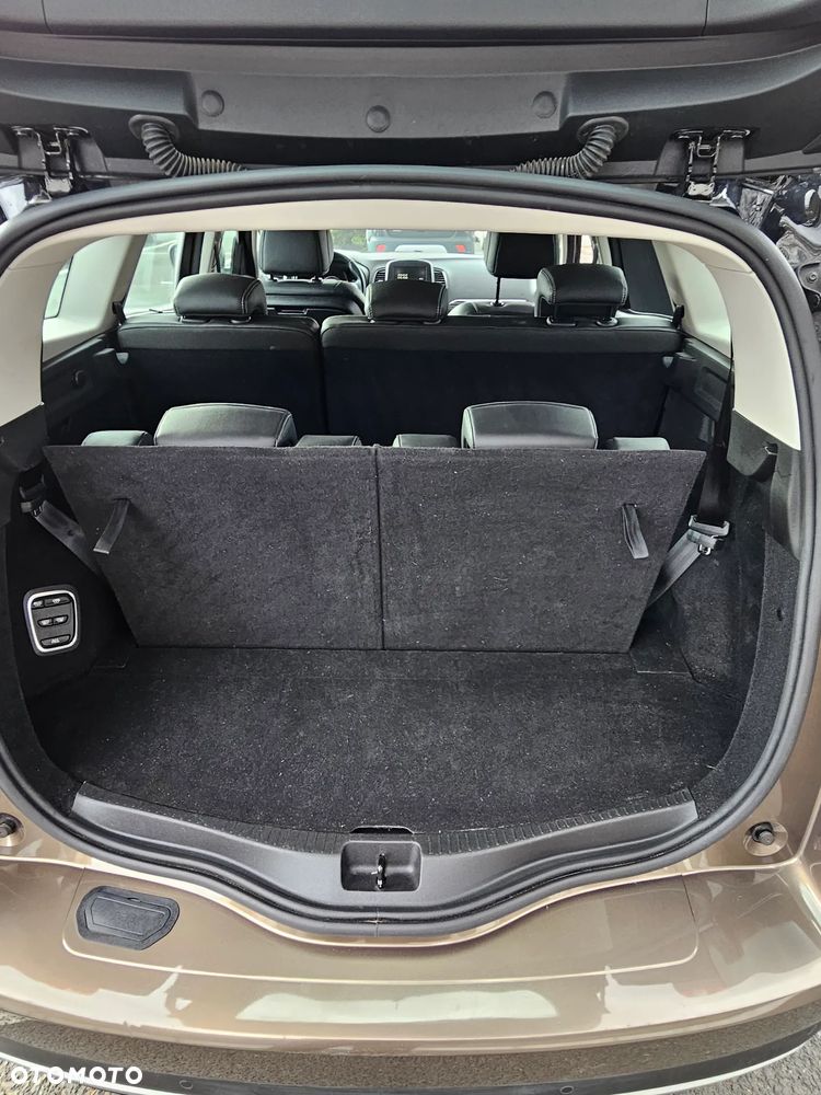 Renault Grand Scenic Gr 1.6 dCi Energy Limited EU6 - 13