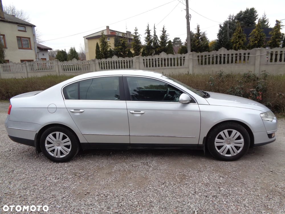Volkswagen Passat 2.0 TDI DPF Highline - 3