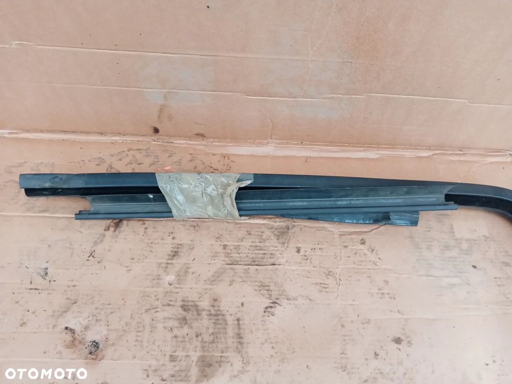 Uszczelka drzwi prawy przód przednia prawa Ford Transit MK7 - 2