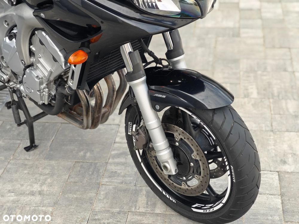 Yamaha FZ6 - 24