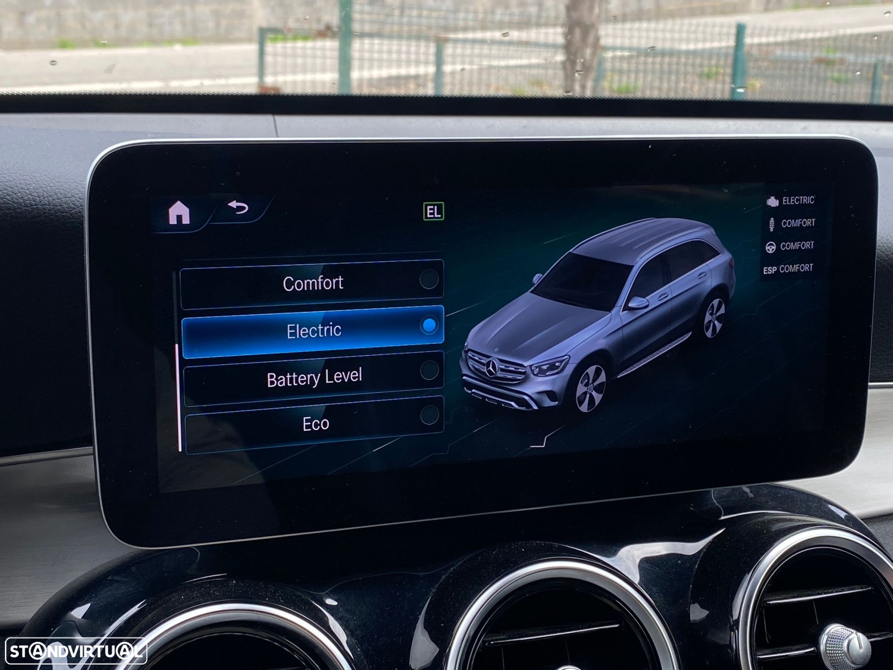 Mercedes-Benz GLC 300 de 4Matic - 32