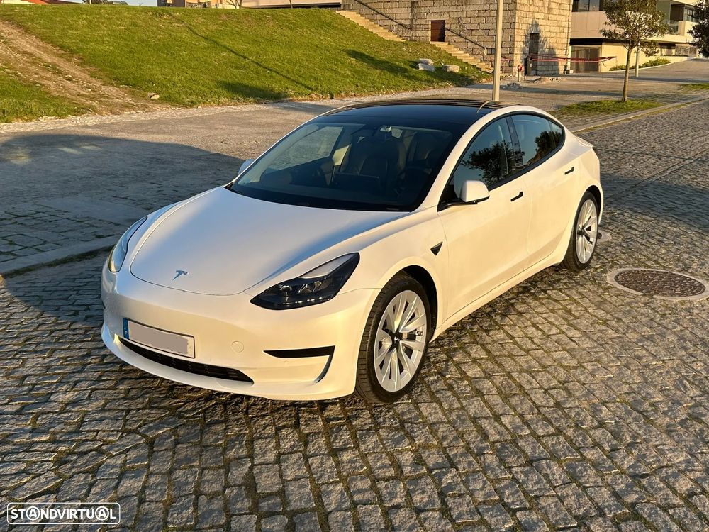 Tesla Model 3 Standard Range Plus RWD - 1