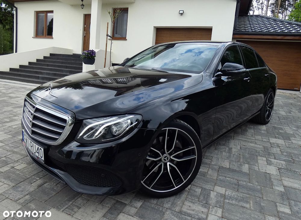 Mercedes-Benz Klasa E 220 d 4-Matic Business Edition 9G-TRONIC - 28