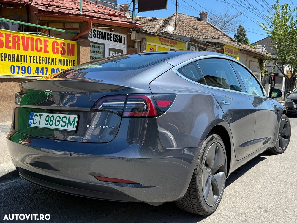 Tesla Model 3 - 3