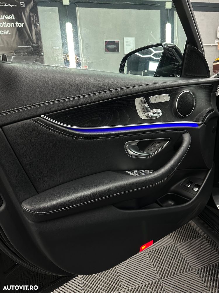 Mercedes-Benz E 220 d 4MATIC 9G-TRONIC AMG Line - 11