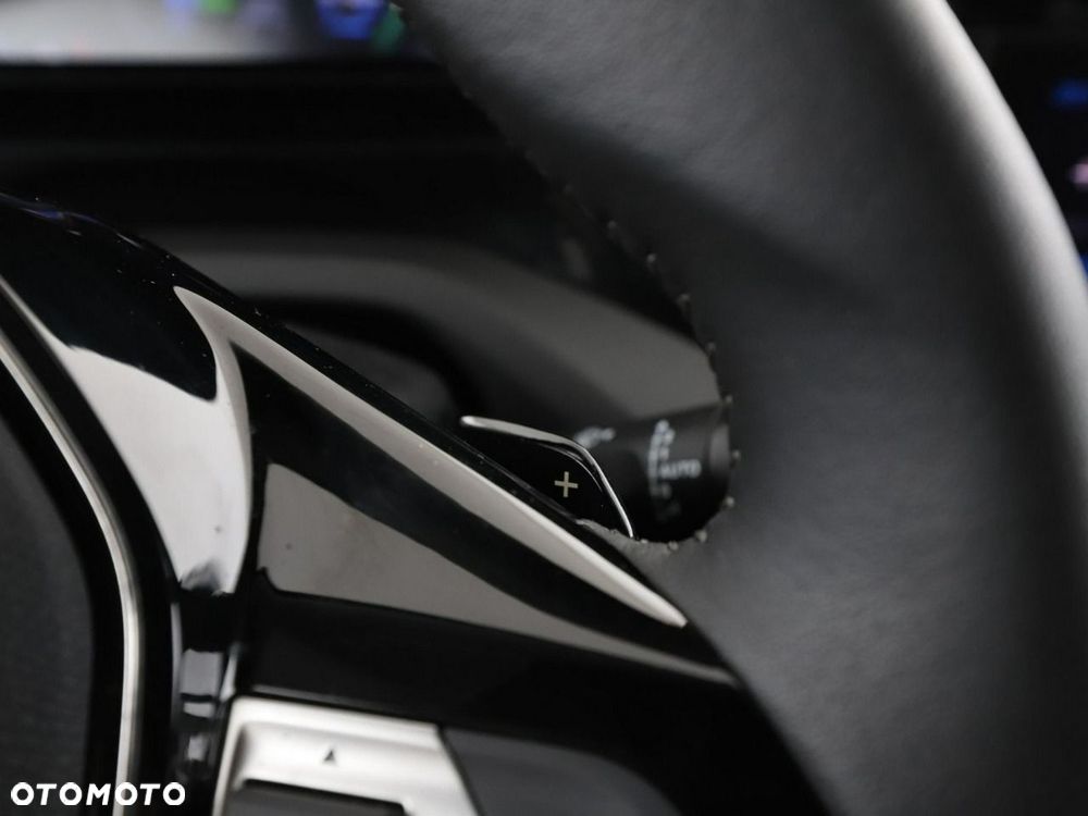 Peugeot 408 1.6 Plug-In Hybrid 225 Allure Pack EAT8 - 35