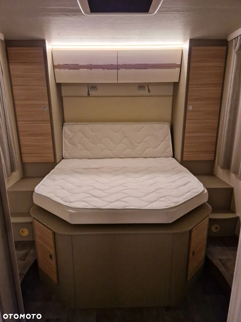 Renault Kamper PółIntegra AHORN TQplus Queensbed Jak nowy! 9000km! FV23% - 7