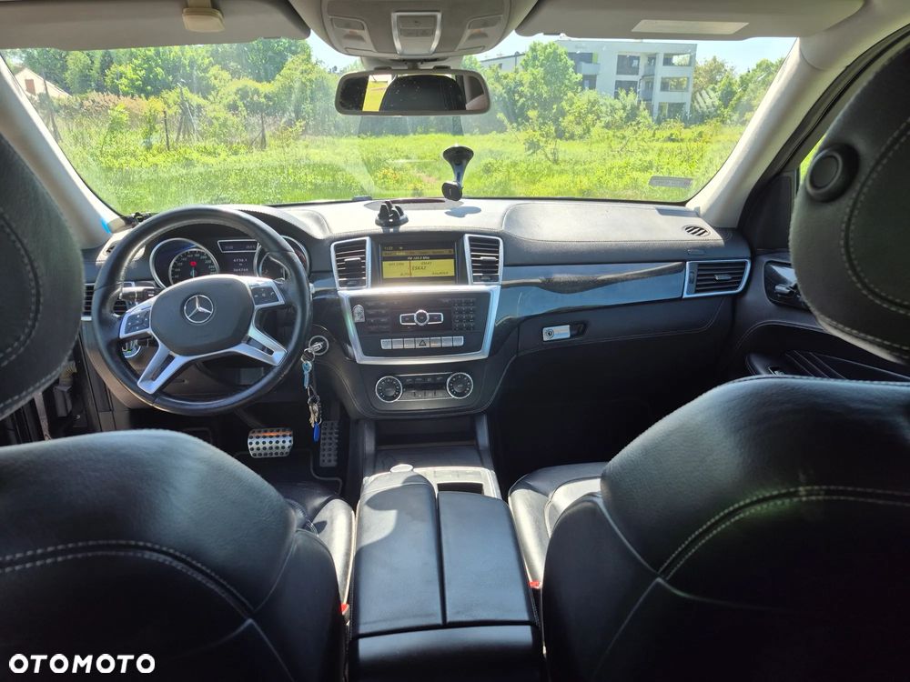 Mercedes-Benz ML 350 BlueTEC 4-Matic - 15