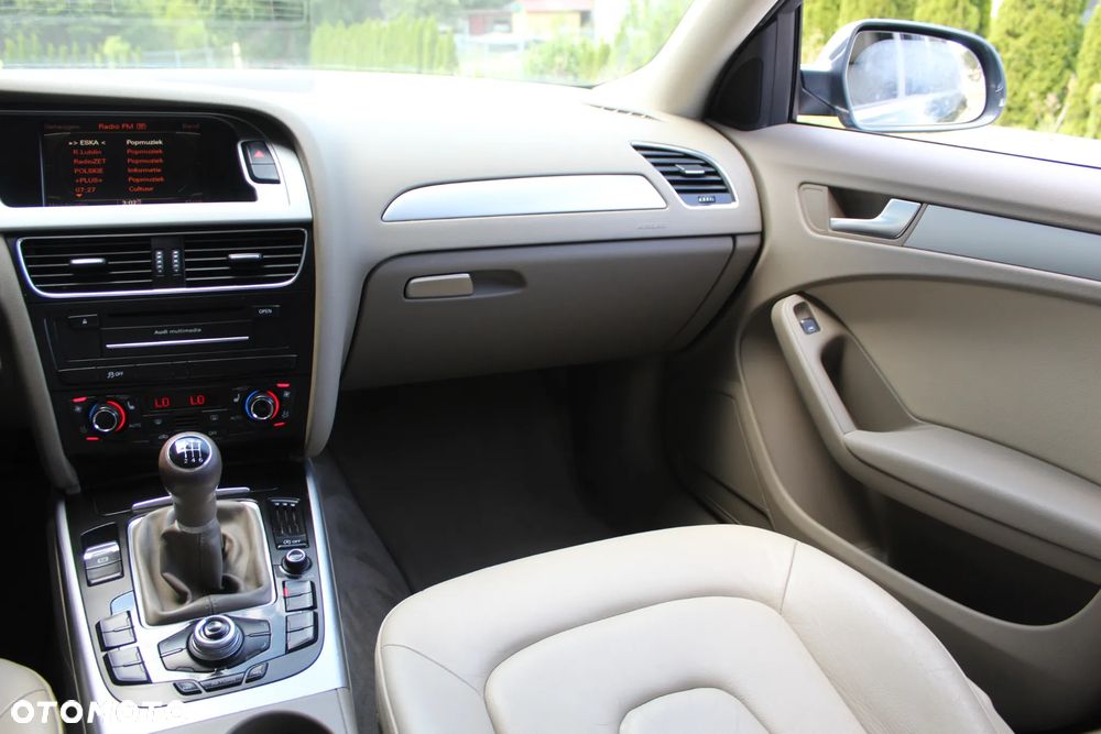 Audi A4 Avant 2.0 TDI e DPF Ambiente - 18