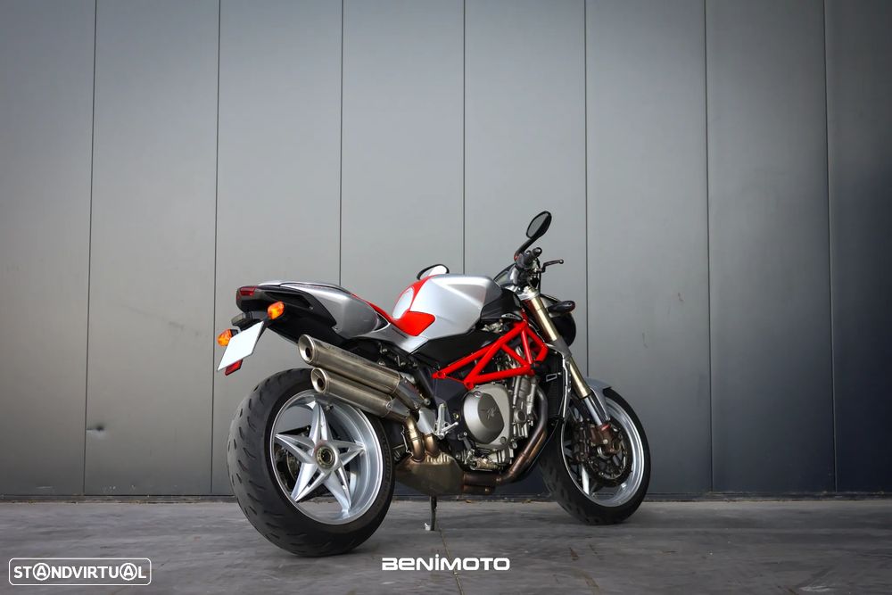 MV Agusta Brutale 910 - 7